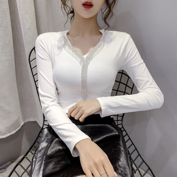 Дамска актуална блуза с дълъг ръкав и декоративни камъни