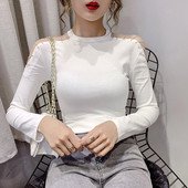 Moteriška laisvalaikio palaidinės modelis su ovalia iškirpte