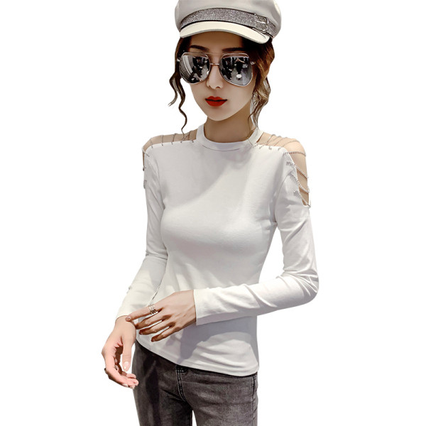 Moteriška laisvalaikio palaidinės modelis su ovalia iškirpte