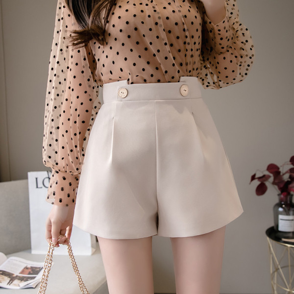 Naiste stiilsed kõrge vöökohaga lühikesed püksid ja nööbid