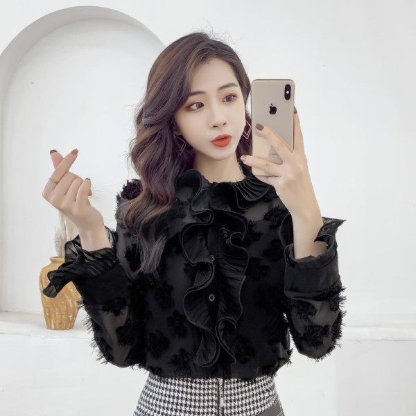 Elegants sieviešu krekls ar garām piedurknēm