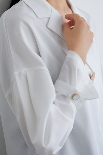 Елеганта дамска риза широк модел