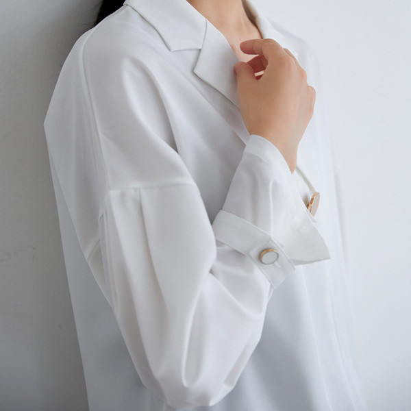 Елеганта дамска риза широк модел