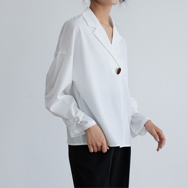 Елеганта дамска риза широк модел