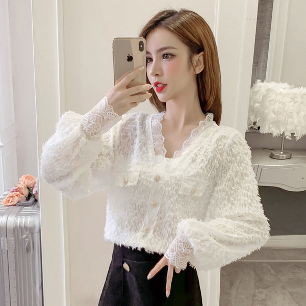 Modern női ing hosszú ujjal és csipkével