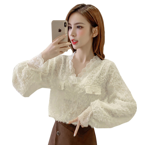 Modern női ing hosszú ujjal és csipkével