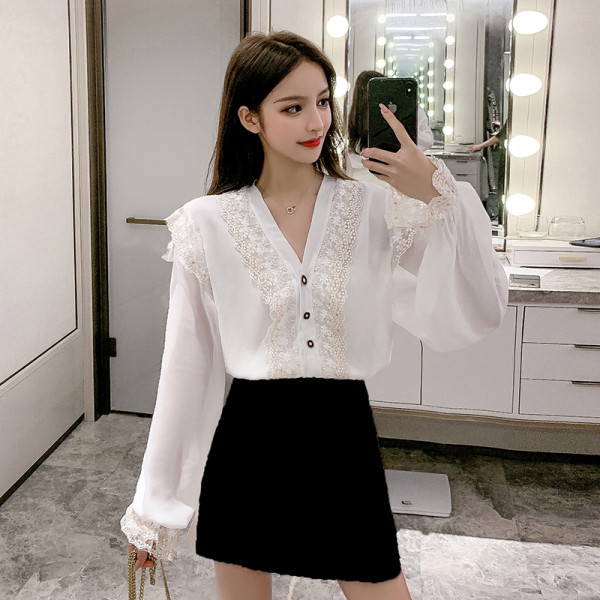 Cămașă elegantă de damă cu dantelă model lat