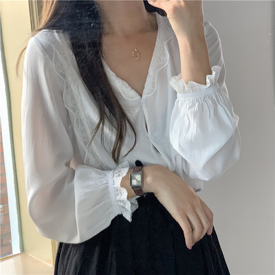 Pašreizējais sieviešu krekls ar špica kakla izgriezumu plats modelis