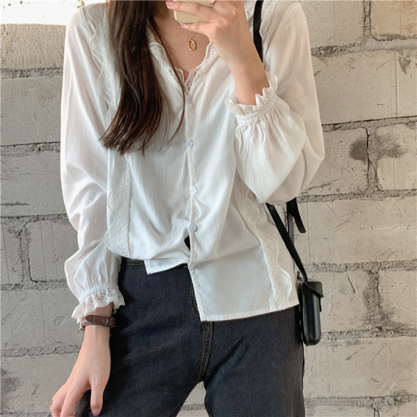 Pašreizējais sieviešu krekls ar špica kakla izgriezumu plats modelis