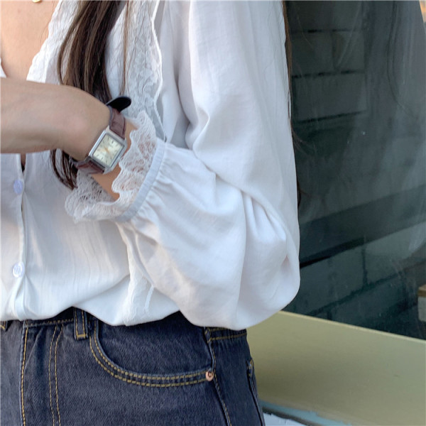 Pašreizējais sieviešu krekls ar špica kakla izgriezumu plats modelis