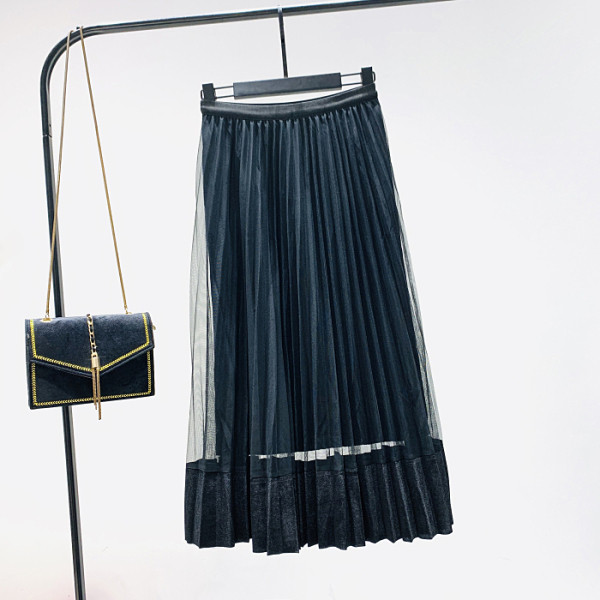 Moderni sieviešu kroku svārki ar samta tillu