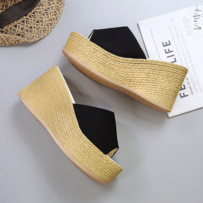 Női modern papucs magas emelvénnyel