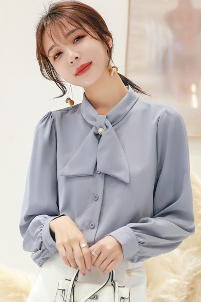 Naiste vabaaja särk paela ja pikkade varrukatega