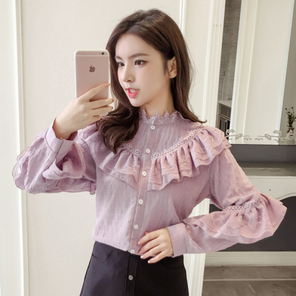 Дамска дантелена риза с висока яка и дълъг ръкав 