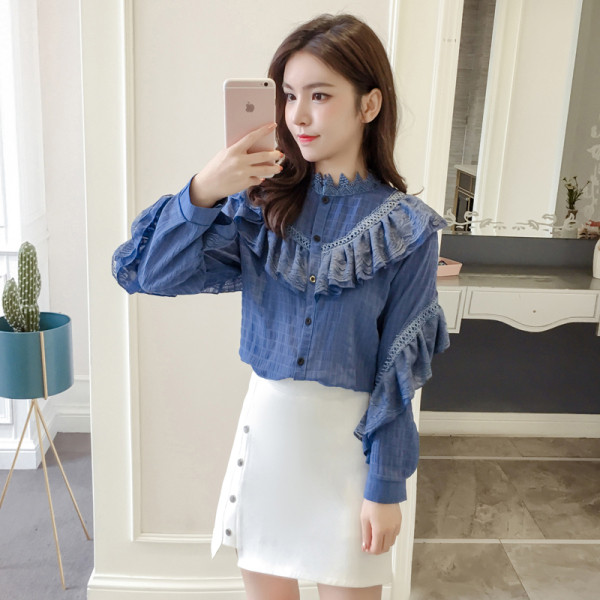 Дамска дантелена риза с висока яка и дълъг ръкав 