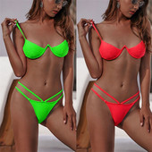 Moderns divdaļīgs peldkostīms neona krāsās