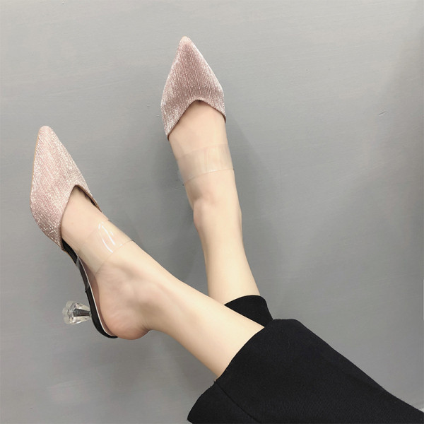 Дамски чехли  заострен модел с нисък тънък ток 