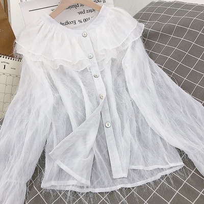 Pavasarīgs sieviešu krekls ar vardi un pogām