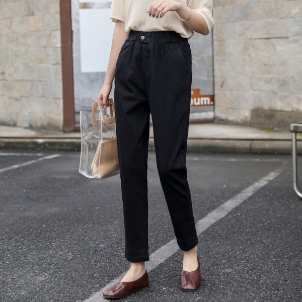 Női alkalmi nadrág zsebekkel, magas derékkal