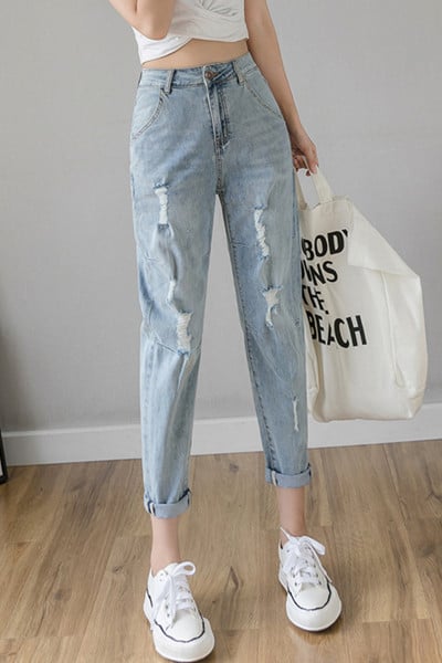 Naujo modelio moteriški džinsai aukštu liemeniu ir plėšytais motyvais