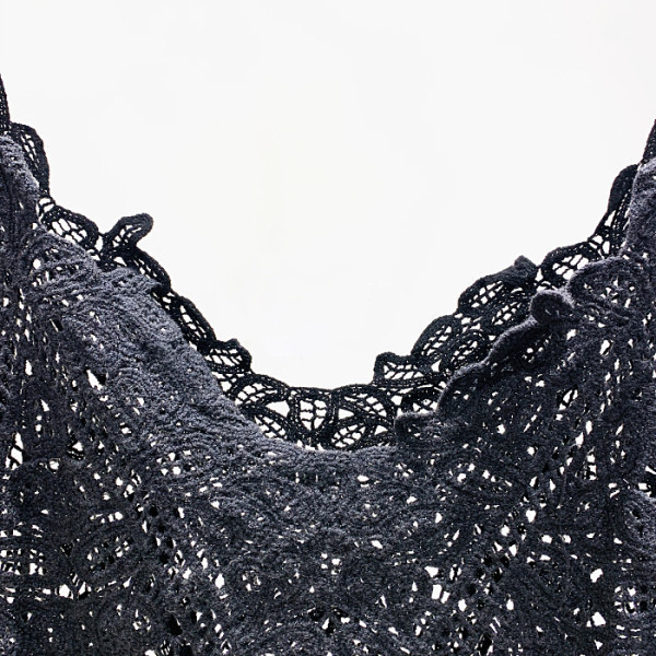 Naujo modelio trumpas nėriniuotas moteriškas apatinis trikotažas su plonais dirželiais