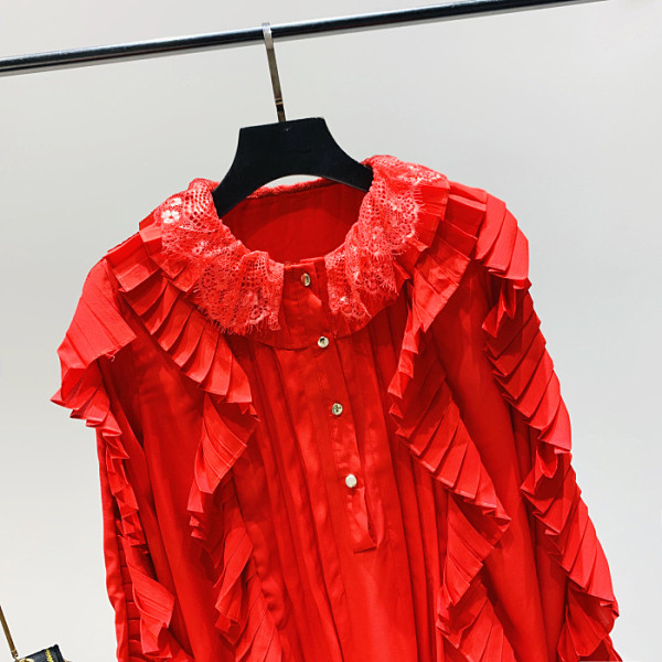 Modernūs moteriški marškiniai su lotoso rankovėmis ir ovalia iškirpte iš šifono