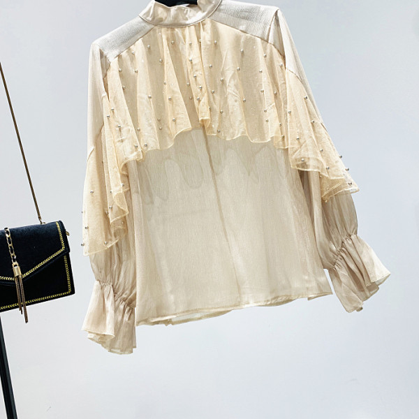 Модерна дамска блуза с ниска яка,лотос ръкави и пайети