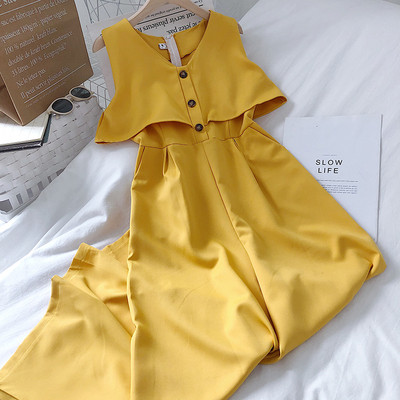 Kaasaegne naiste kombinesoon spits-kaelusega ja nööpidega – lai mudel