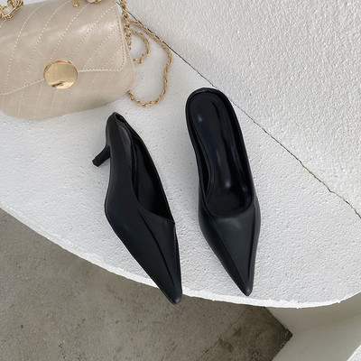 Jauns pavasara-vasaras smailo čību modelis ar zemu papēdi