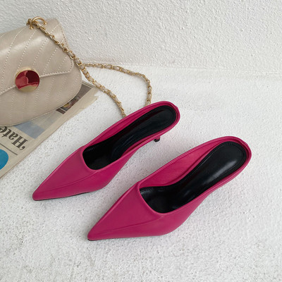 Jauns pavasara-vasaras smailo čību modelis ar zemu papēdi