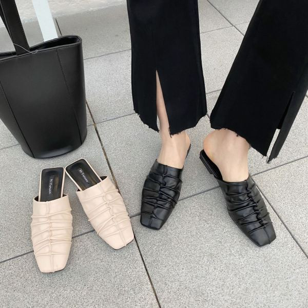 Moteriškos laisvalaikio šlepetės pagamintos iš eko odos