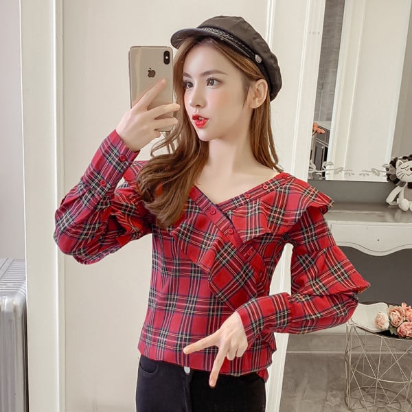 Cămașă de damă în carouri cu decolteu și nasturi spitz