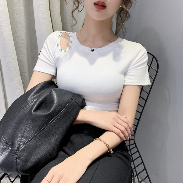 Naujo modelio moteriški marškinėliai apvalia iškirpte