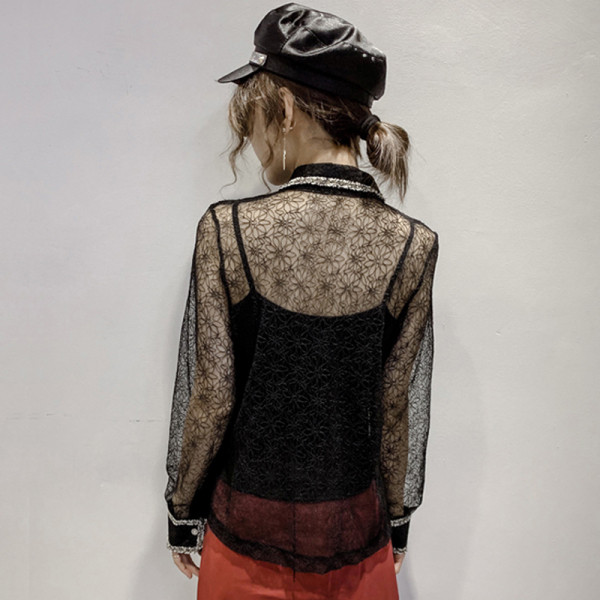 Női alkalmi ing gombokkal és kövekkel