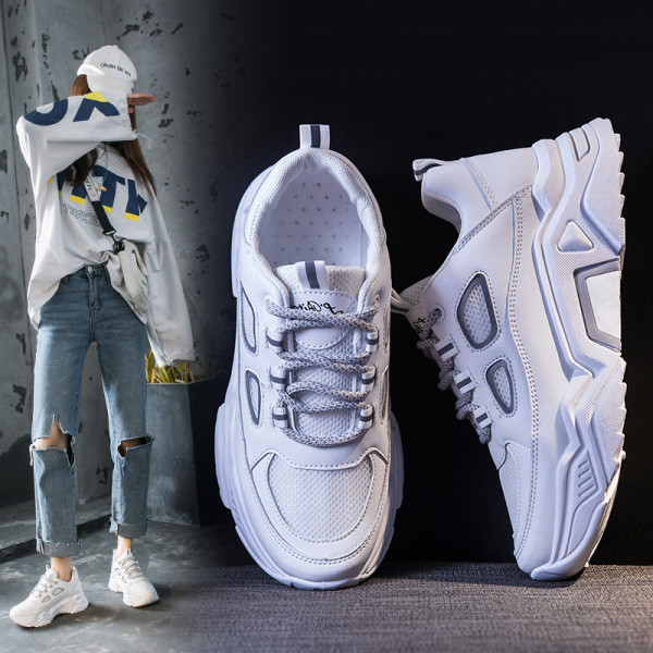 Model nou de adidasi moderni din piele ecologica cu sireturi