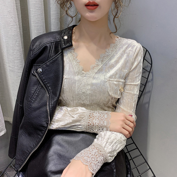 Cămașă casual de damă cu dantelă și decolteu din catifea spitz