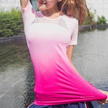 Γυναικείο αθλητικό μπλουζάκι σε λαμπερά χρώματα