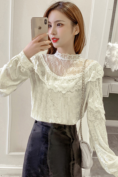 Ретро кадифена дамска риза с полувисока яка и дантелени елементи 