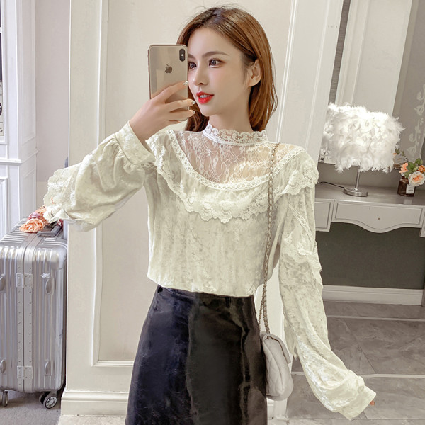 Ретро кадифена дамска риза с полувисока яка и дантелени елементи 