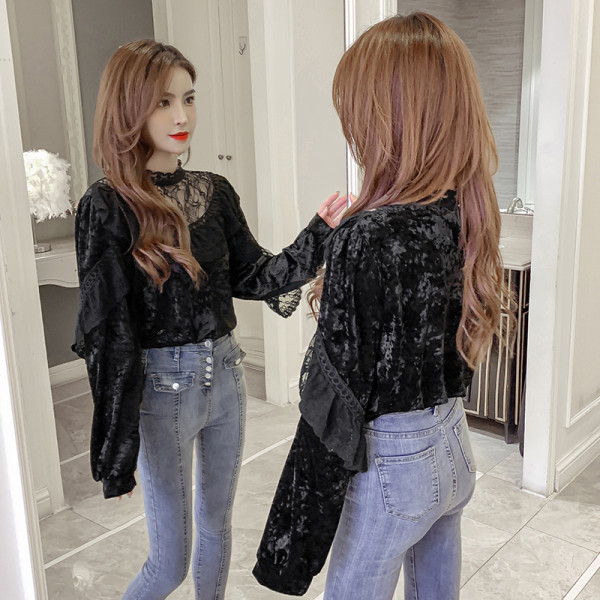 Ретро кадифена дамска риза с полувисока яка и дантелени елементи 