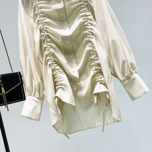 Új modell női ing klasszikus gallérral, szegélyezett részekkel