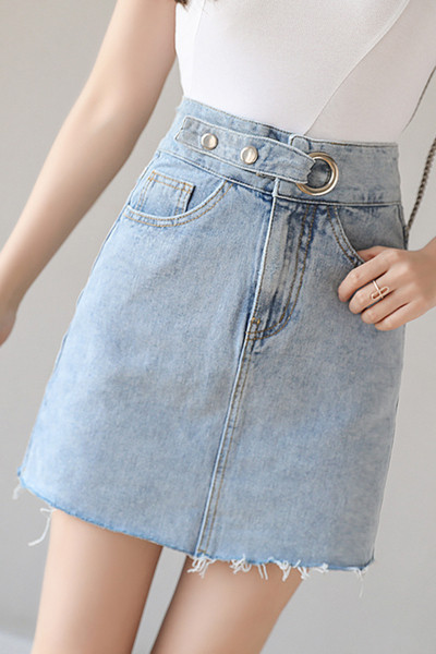 Laisvas moteriškas džinsinis sijonas su diržu ir kišenėmis