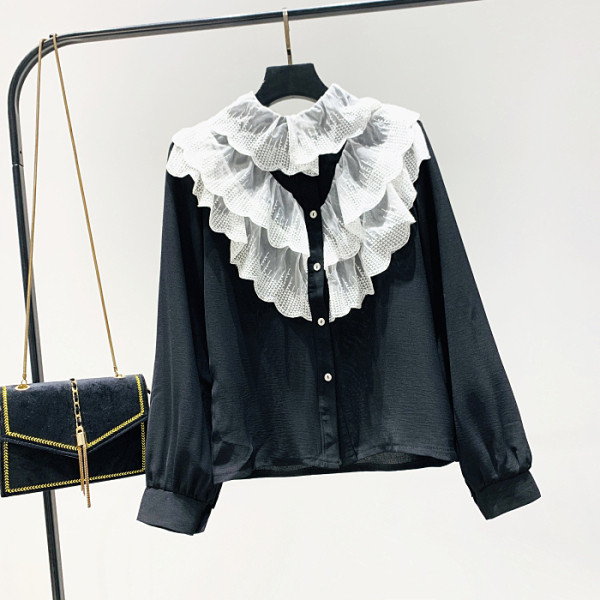 Naiste särk pitskrae, nööpide ja pikkade varrukatega