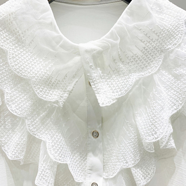 Naiste särk pitskrae, nööpide ja pikkade varrukatega