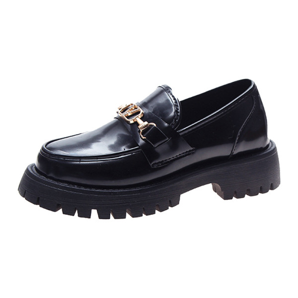 Καθημερινά γυναικεία παπούτσια με ψηλό τακούνι και μεταλλική πόρπη