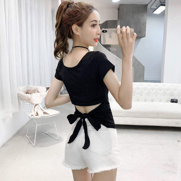 Модерна дамска тениска с връзки и къс ръкав