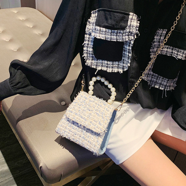 Stilīga sieviešu soma ar garu metāla rokturi un īsu rokturi ar pērlēm