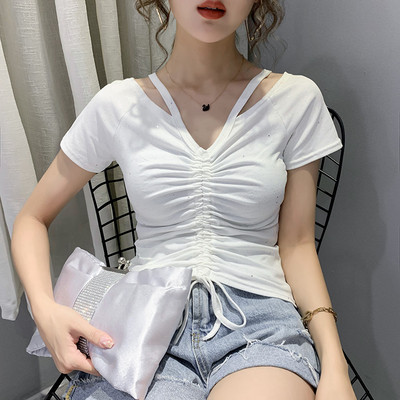 Moderni moteriška palaidinė trumpomis rankovėmis ir blizgiomis dalelėmis