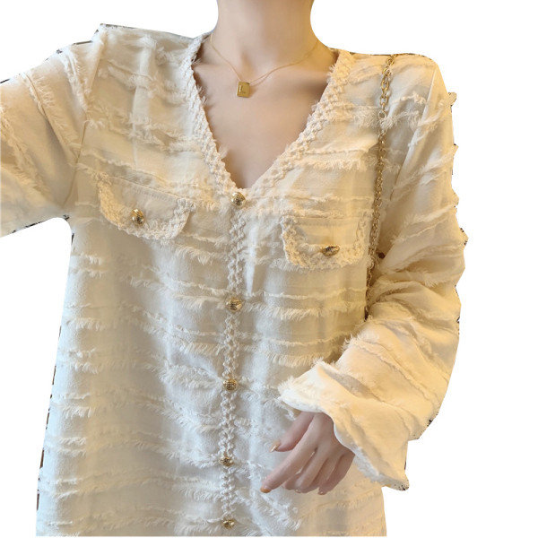 Широка дамска ретро рокля с копчета и шпиц деколте 