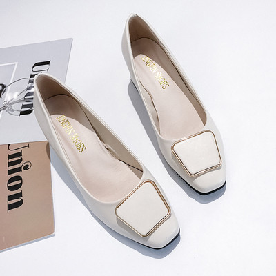 Sieviešu zamšādas kurpes ar biezu papēdi un sprādzi - divi modeļi